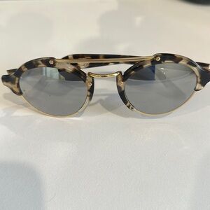 illesteva glasses made in Italy